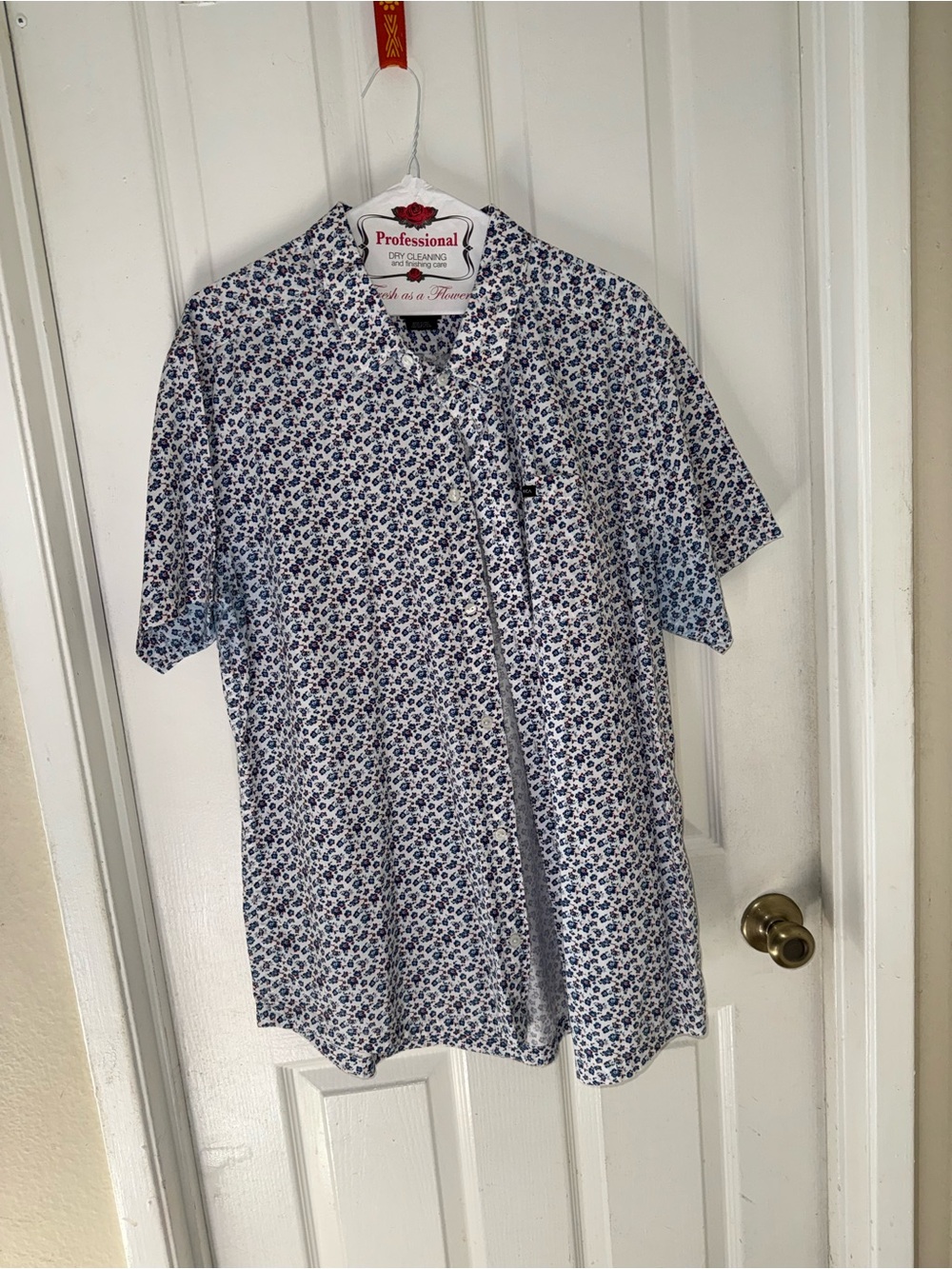 RVCA Men’s Short-Sleeve Button-Down Shirt - White with Blue Floral Print